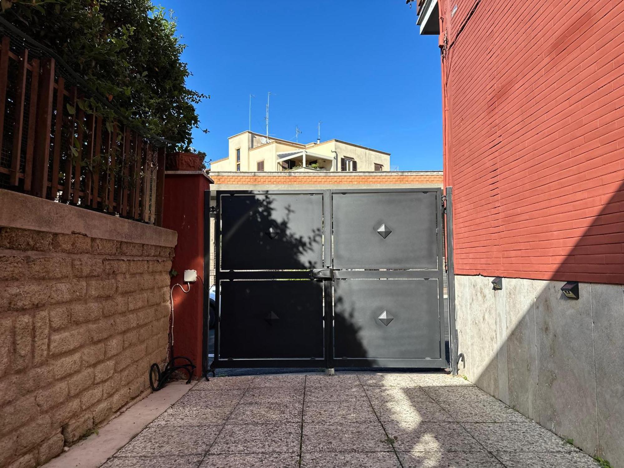 Sweet Home Luni Vitinia Exterior foto